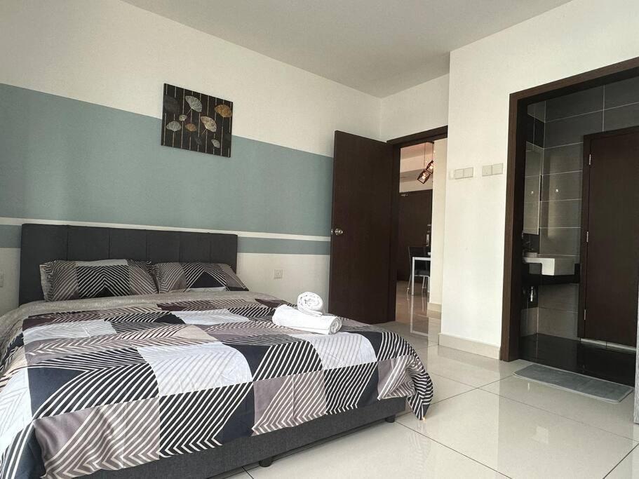 Ksl Mall 6pax With 55” Tv & Netflix@2carpark *